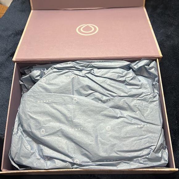 🎄💎NIB MONAT MERRY & MAGICAL HOLIDAY HAIR ANYWHERE GIFT SET-SOLD OUT ONLINE! - Picture 3 of 7